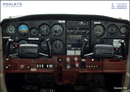 Cessna 152 cockpit
